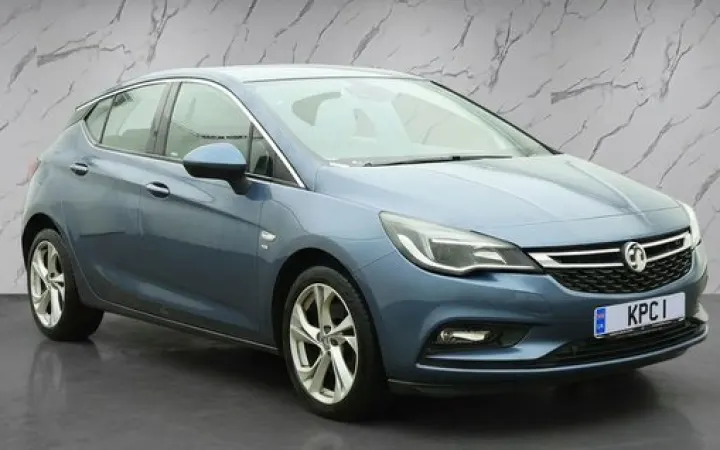 Vauxhall Astra 1.6 CDTi BlueInjection SRi Hatchback 5dr Diesel Auto Euro 6 (136 ps)