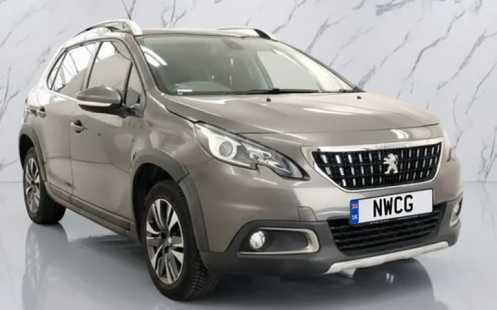 Peugeot 2008 1.2 PureTech Allure Premium SUV 5dr Petrol Manual Euro 6 (82 ps)