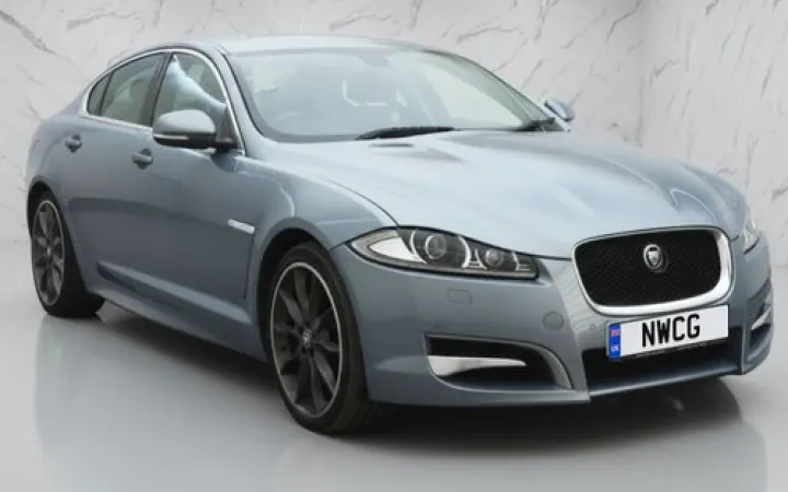 Jaguar XF 3.0d S V6 Premium Luxury Saloon 4dr Diesel Auto Euro 5 (s/s) (275 ps)